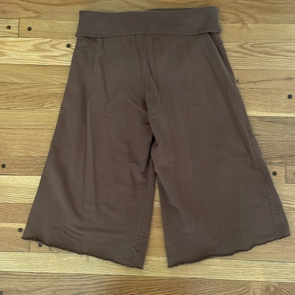 Wide Leg Crop Pants Terry Knit Brown Orange Flower Women M Pull-On Style - Picture 4 of 5